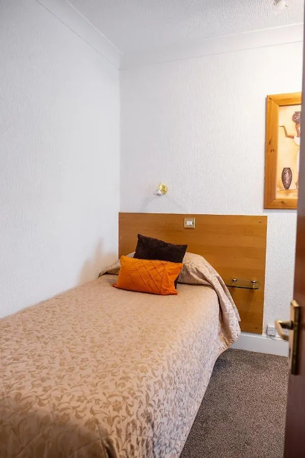 Park Manor Hotel Scarborough 2*,